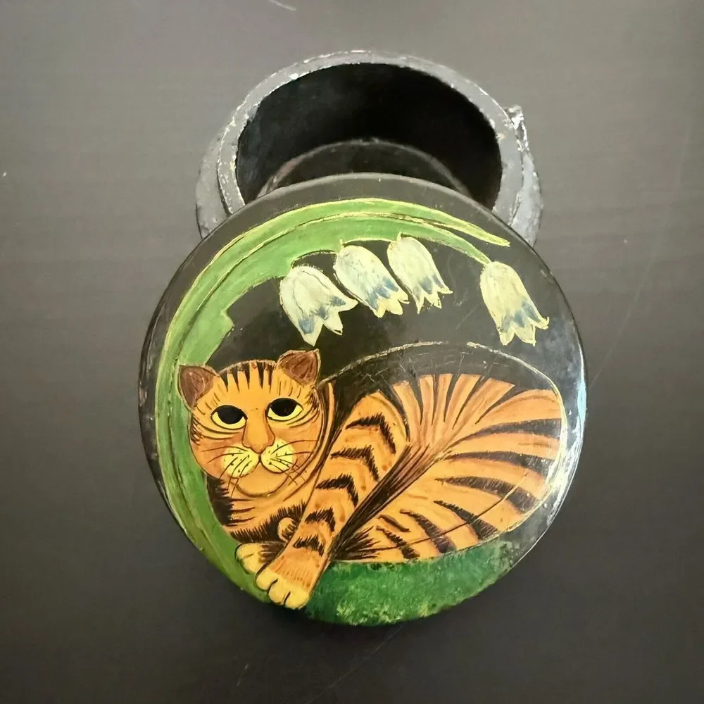 Vintage‎ Hand Painted Wood Trinket Box Cat Flowers Kashmir India Black Lacquered